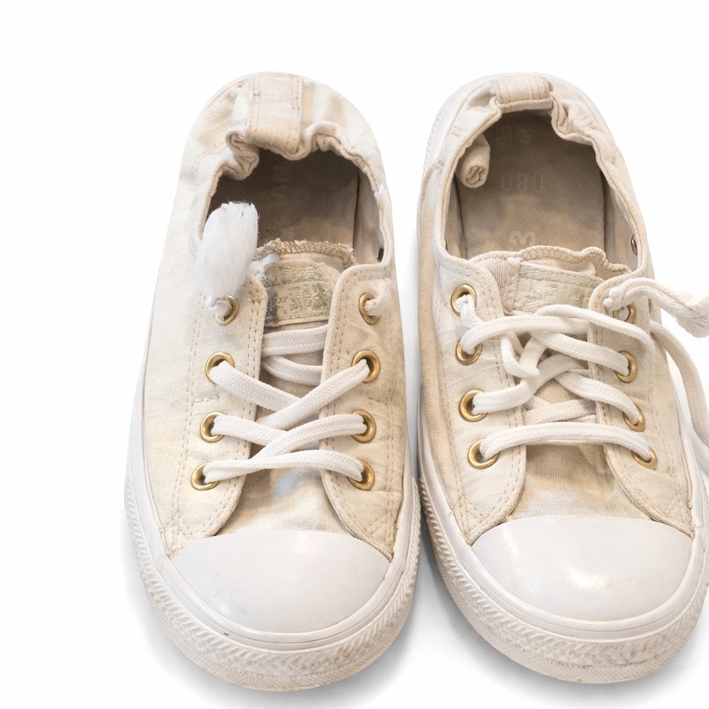 Converse Cream Sneakers Women’s Size 10